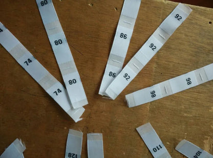 50PCS White Woven Cloth Size Label for baby 56 62 68 74 80 86 92 98 104 110 116 122 128 134 140 146 152 Polyester Sizing Labels