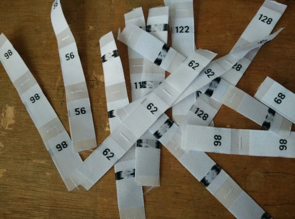 50PCS White Woven Cloth Size Label for baby 56 62 68 74 80 86 92 98 104 110 116 122 128 134 140 146 152 Polyester Sizing Labels